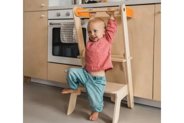 Vzdušná učící věž pro děti, foto: Utukutu