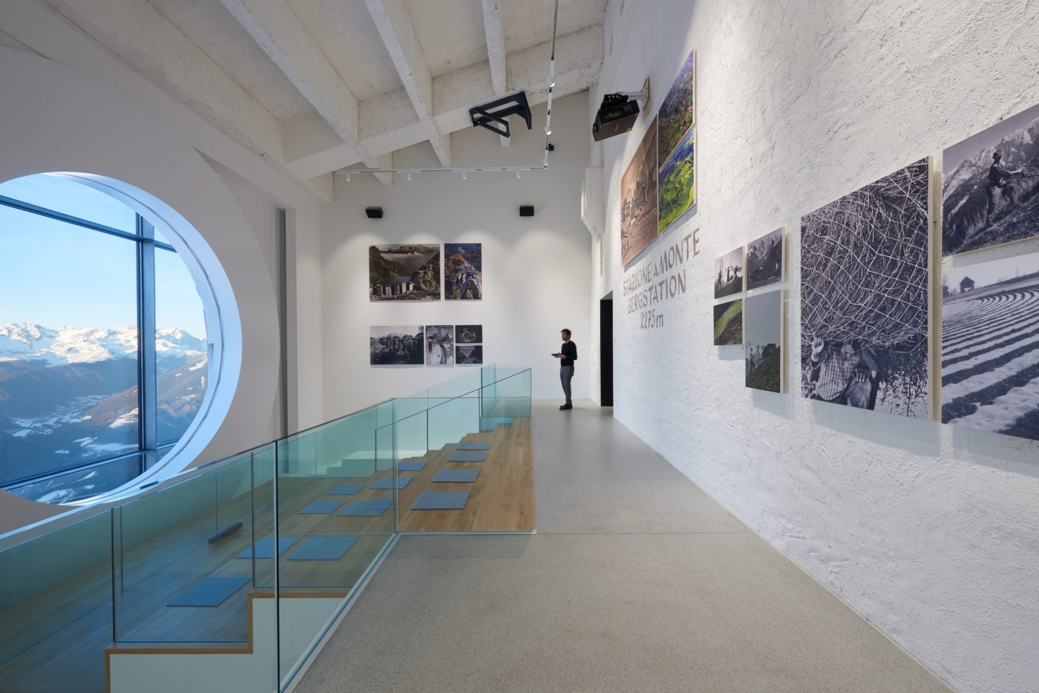 Lumen muzeum na čtyřech patrech prezentuje historii horské fotografie