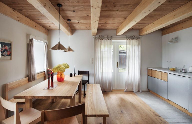 Projekt je geniálním příkladem spojením starého, ale hodnotného, spolu s moderním a vkusným designem