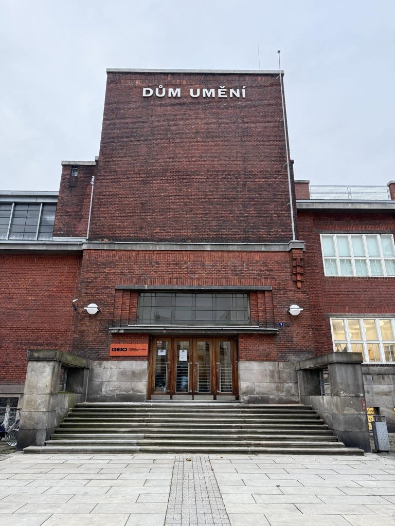 Dům umění s novými světly 2025 foto Magdalena Stankova