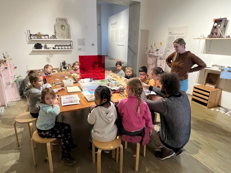 Edukační program pro děti v rámci výstavy Prefabrikát