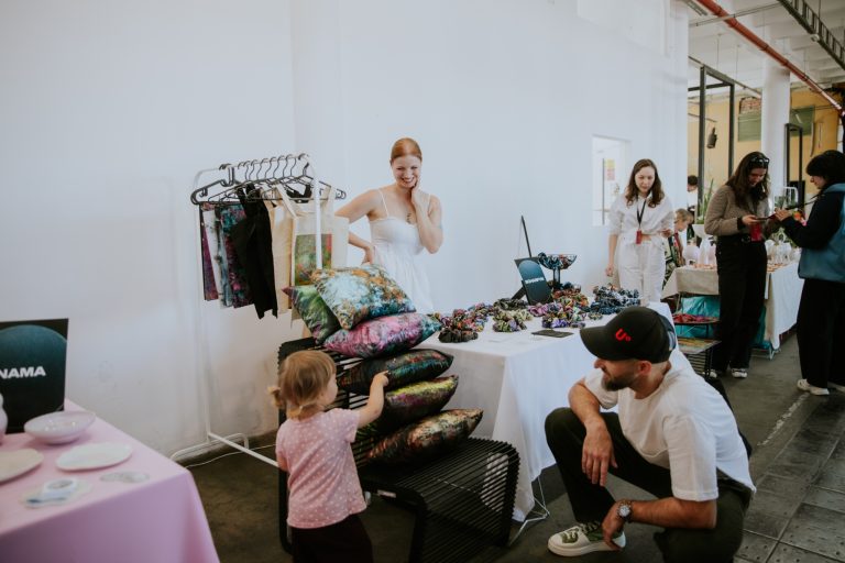 I letos se můžete v neděli na POP-UpP shop českých značek