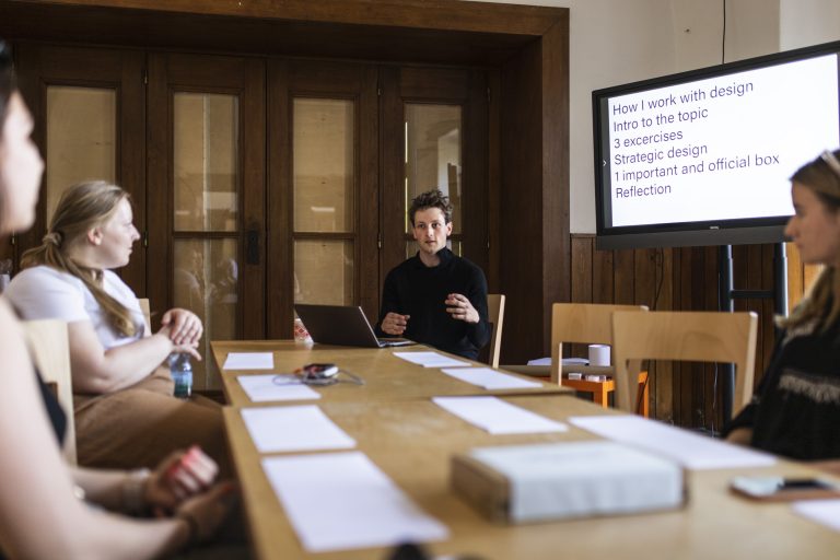Festival nabízí v rámci svého programu i workshopy. Letos to bude například výroba sešitů a zápisníků s Reformátem