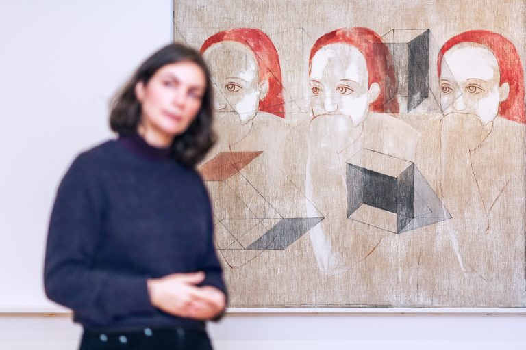 Bytem sběratele provází kurátorka Anežka Chalupová