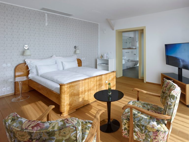 Interiéry kombinují svěží moderní design s historickými kousky