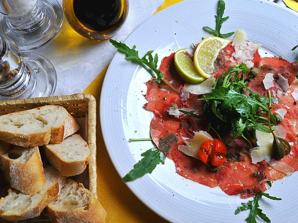 Resort také organizuje degustační večeře a své menu pravidelně obohacuje o nové chody